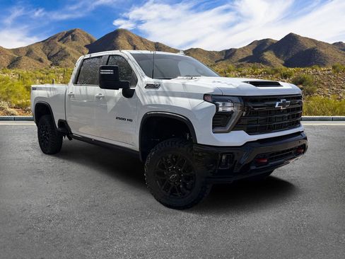 Used 2025 Chevrolet Silverado 2500 LTZ w/ Trail Boss Package AWD/4WD image 3
