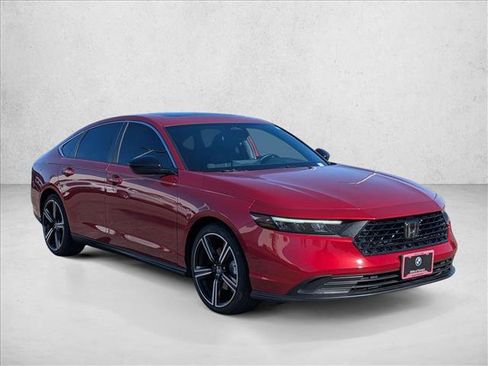 Used 2023 Honda Accord Sport image 2