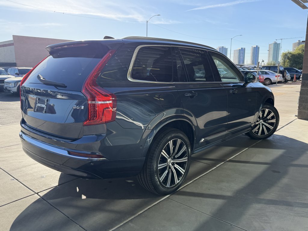 Used 2023 Volvo XC90 B6 Plus w/ Protection Package Premier AWD/4WD image 4