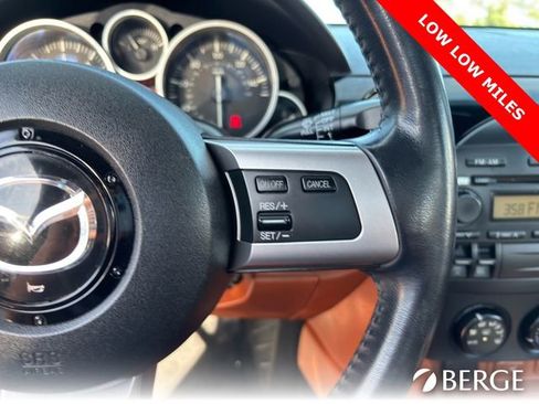 Used 2007 MAZDA MX-5 Miata Grand Touring w/ Premium Pkg image 26