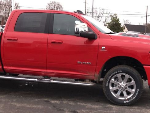 New 2026 RAM 2500 Laramie w/ Sport Appearance Package AWD/4WD image 9