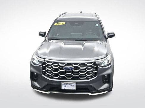 Used 2025 Ford Explorer Platinum w/ Ultimate Package image 24