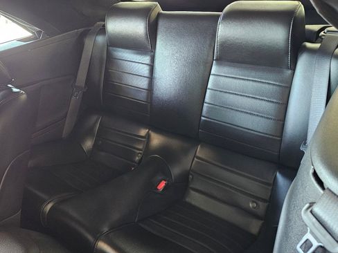 Used 2007 Ford Mustang Shelby GT500 RWD image 11