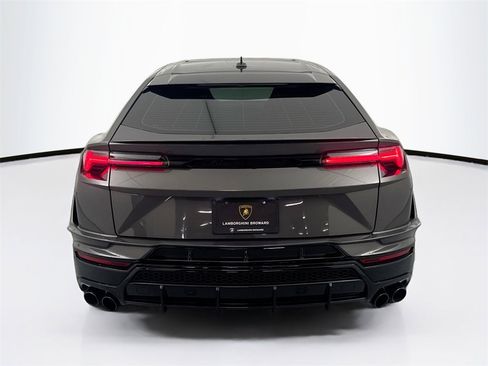 Used 2024 Lamborghini Urus S image 6