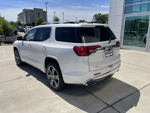 Used 2019 GMC Acadia Denali w/ Technology Package AWD/4WD image 8