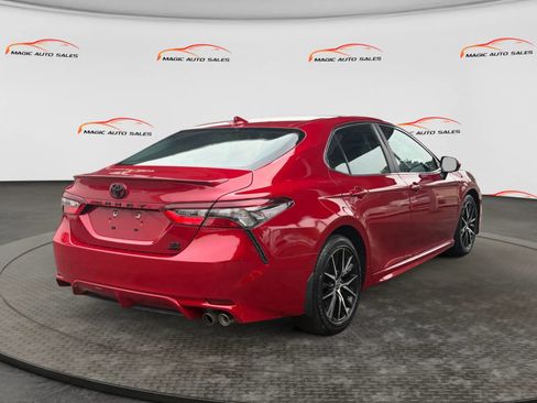 Used 2023 Toyota Camry SE AWD/4WD image 10