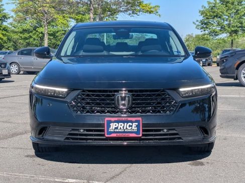 Used 2025 Honda Accord EX-L image 2