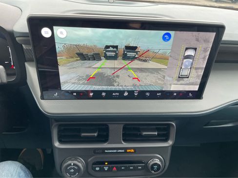 New 2025 Ford Maverick Lariat w/ Black Appearance Package image 23