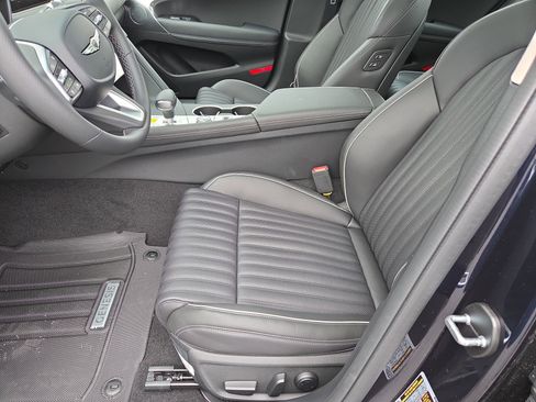 New 2026 Genesis G70 2.5T Prestige image 4