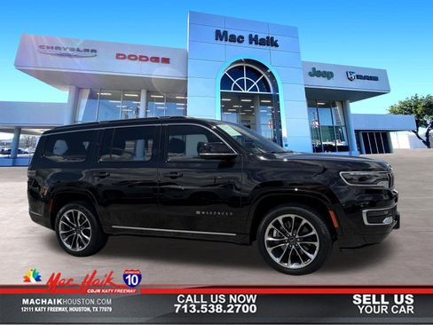 Used 2024 Jeep Wagoneer Series III w/ Premium Group I AWD/4WD image 1