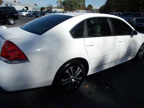 Used 2011 Chevrolet Impala LS image 13