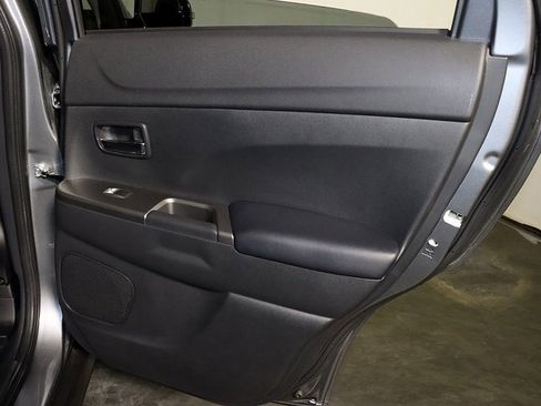 Used 2025 Mitsubishi Outlander Sport SE image 28