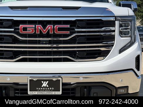 New 2026 GMC Sierra 1500 SLT AWD/4WD image 8