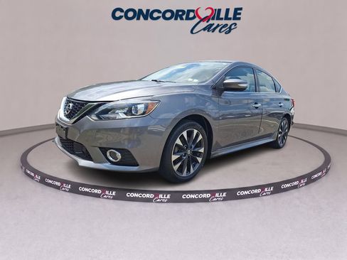 Used 2019 Nissan Sentra SR w/ Premium Package (SR) FWD image 3