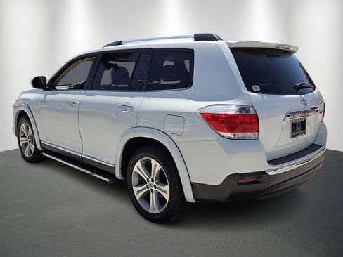 Used 2012 Toyota Highlander Limited w/ Tow Pkg image 5