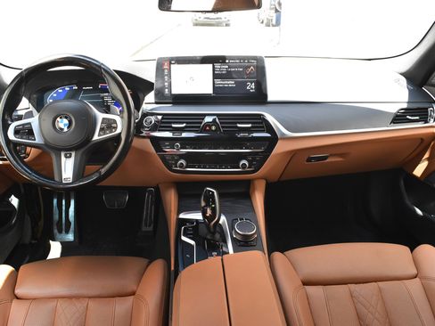 Used 2022 BMW 530i xDrive w/ M Sport Package AWD/4WD image 27