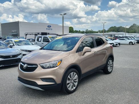 Used 2018 Buick Encore Preferred FWD image 1