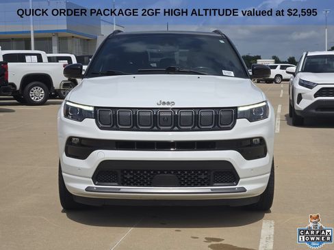 Used 2022 Jeep Compass High Altitude AWD/4WD image 3