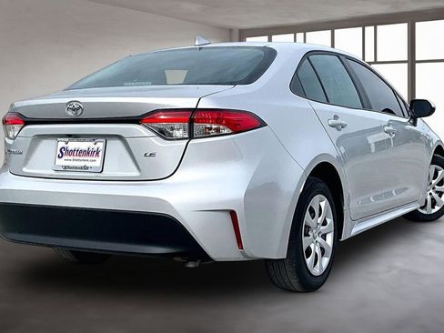 Used 2024 Toyota Corolla LE image 6