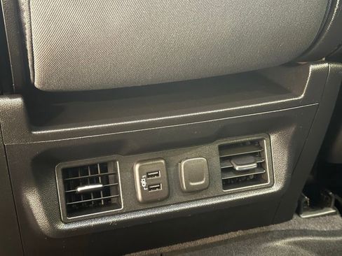 Used 2020 Chevrolet Silverado 1500 RST image 19