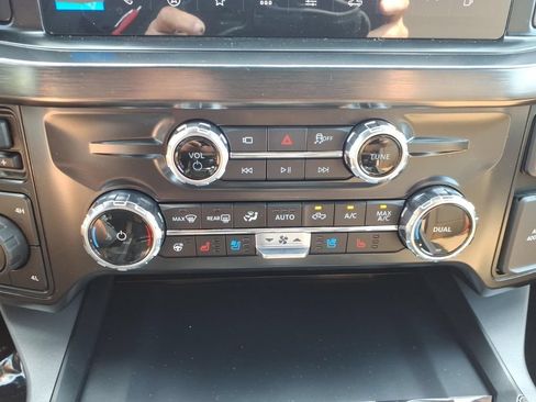 New 2026 Ford F350 Lariat w/ Lariat Premium Package AWD/4WD image 25