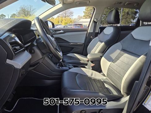 Used 2024 Volkswagen Taos SEL AWD/4WD image 12