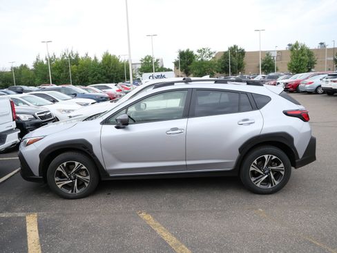 Used 2024 Subaru Crosstrek 2.0i Premium AWD/4WD image 4