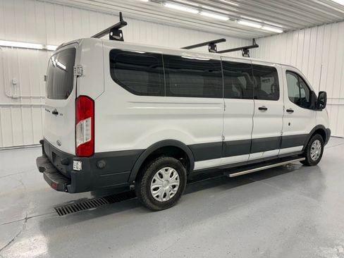 Used 2015 Ford Transit 350 XLT image 3