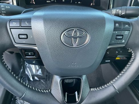 Used 2026 Toyota Camry SE w/ Convenience Package AWD/4WD image 23