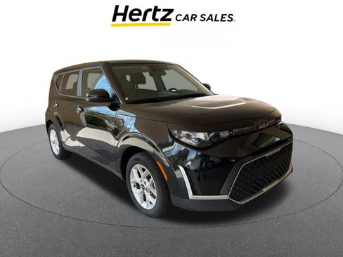 Used 2025 Kia Soul LX w/ LX Technology Package image 1
