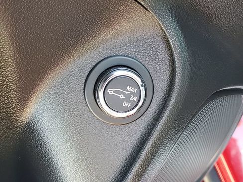 Used 2021 Buick Encore GX Essence w/ Advanced Technology Package AWD/4WD image 32