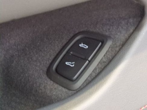 Certified 2023 Chevrolet Corvette Stingray Preferred Conv w/ Z51 Performance Package RWD image 13
