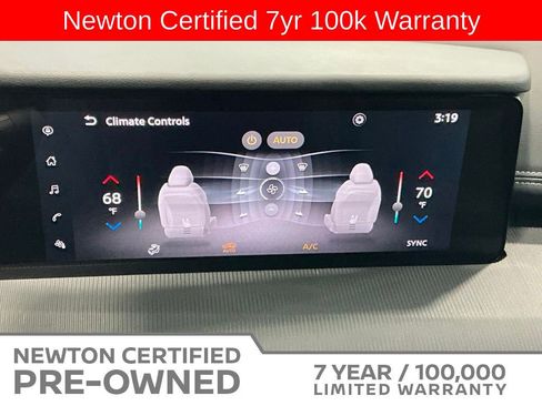 Used 2025 Nissan Murano SV AWD/4WD image 5