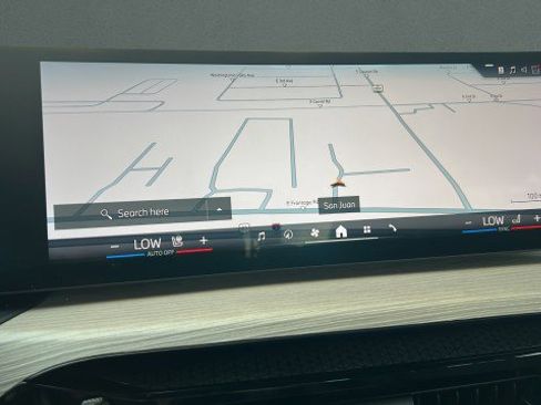 Used 2025 BMW 330i Sedan image 15