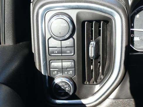 Used 2021 GMC Sierra 3500 SLT w/ SLT Convenience Package image 30