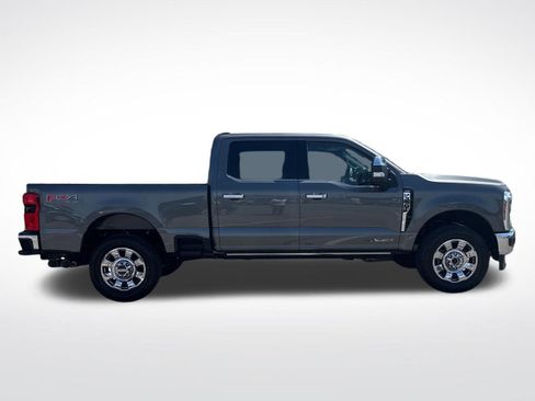 Certified 2025 Ford F350 Lariat w/ Lariat Ultimate Package AWD/4WD image 5
