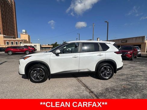 Certified 2025 Nissan Rogue SV FWD image 2