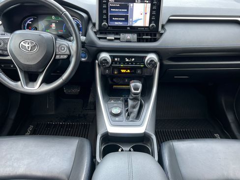 Used 2020 Toyota RAV4 XSE image 13