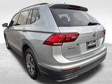 Used 2020 Volkswagen Tiguan SE w/ Panoramic Sunroof Package image 3