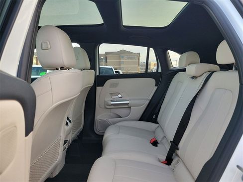 New 2026 Mercedes-Benz GLA 250 GLA 250 image 12