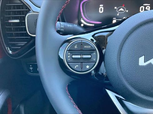 Used 2025 Kia Soul GT-Line image 22