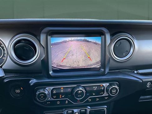 Used 2018 Jeep Wrangler Unlimited Rubicon image 17