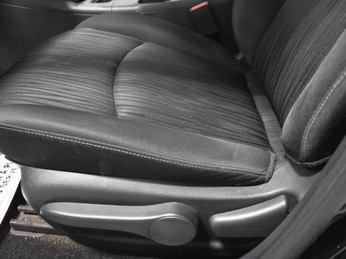 Used 2018 Nissan Sentra SV FWD image 17