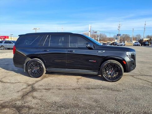 Used 2021 GMC Yukon AT4 w/ AT4 Premium Plus Package image 11