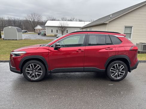 Certified 2026 Toyota Corolla Cross XLE image 7