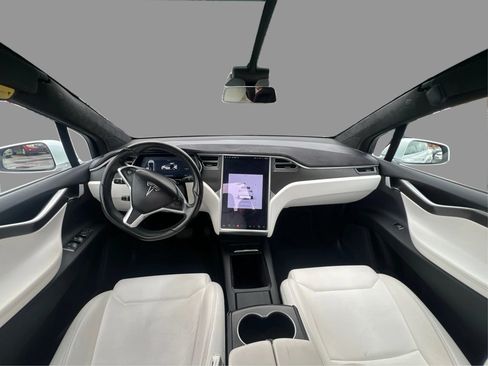 Used 2017 Tesla Model X 90D AWD/4WD image 27