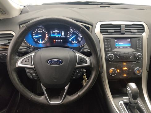 Used 2015 Ford Fusion SE w/ Equipment Group 202A FWD image 22
