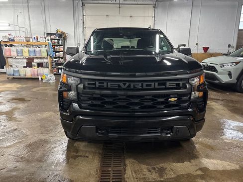 Used 2024 Chevrolet Silverado 1500 Custom AWD/4WD image 9