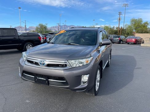 Used 2013 Toyota Highlander Limited w/ Protection Pkg AWD/4WD image 1