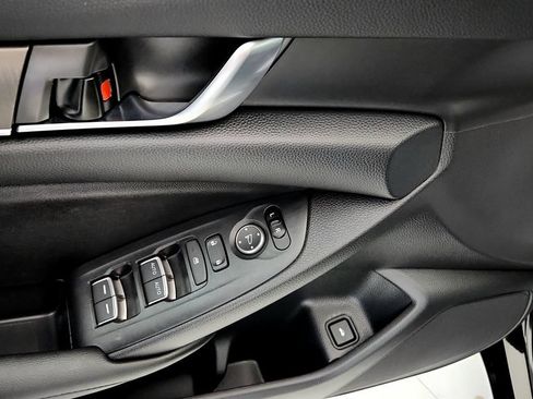 Used 2020 Honda Accord LX image 22